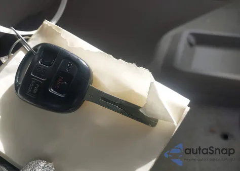 2005 Lexus Rx z USA, uszkodzony, nr VIN 2T2HA31U75C078531